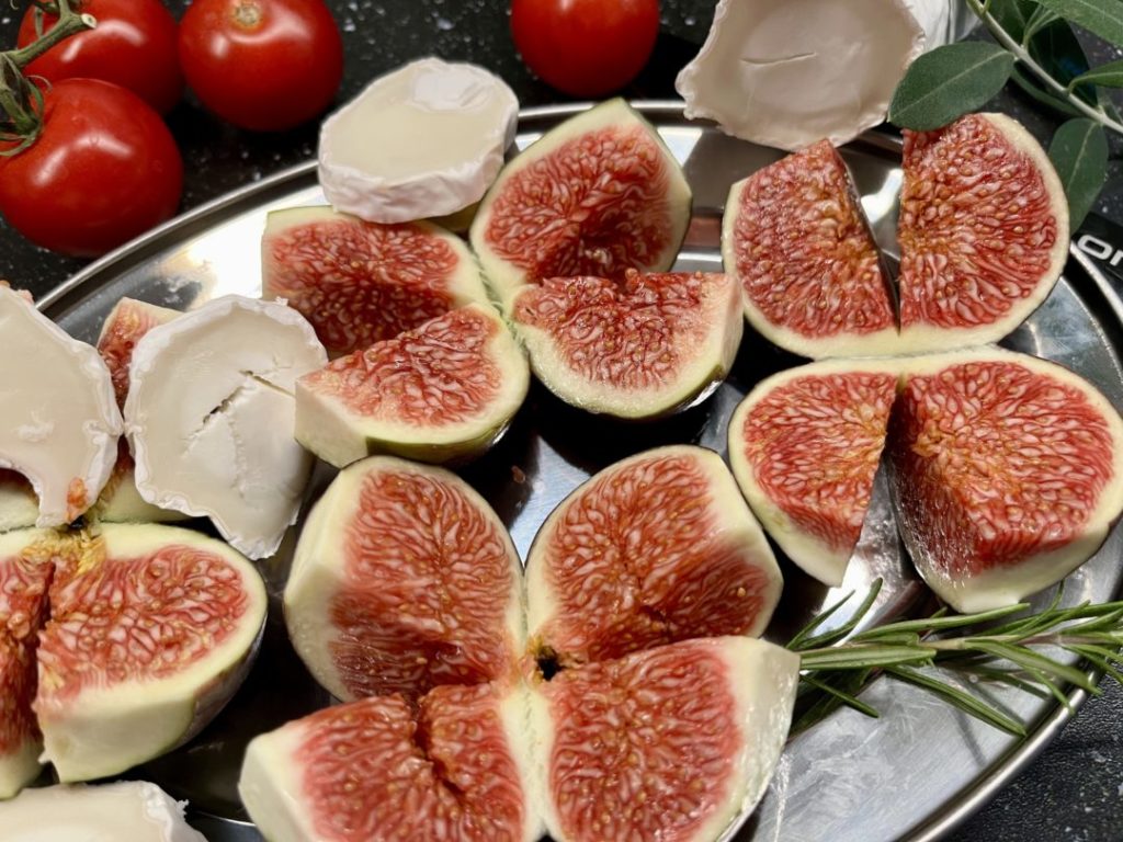 Feigen mit Ziegenkäse gratiniert - topfkieker.de